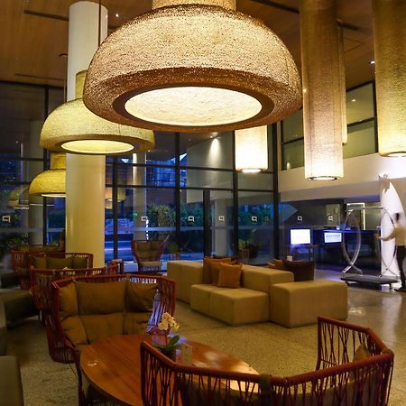 Privato Quezon City - Multiple Use Hotel Esterno foto