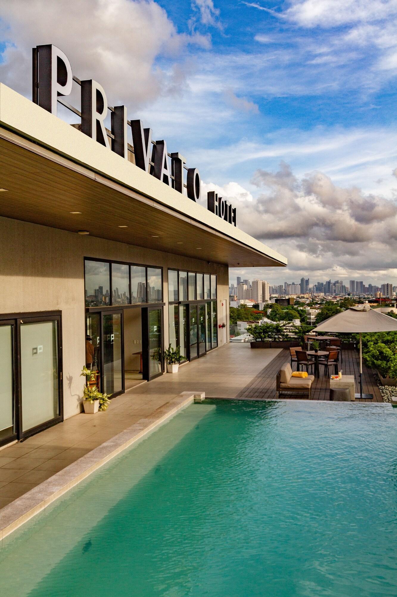 Privato Quezon City - Multiple Use Hotel Esterno foto