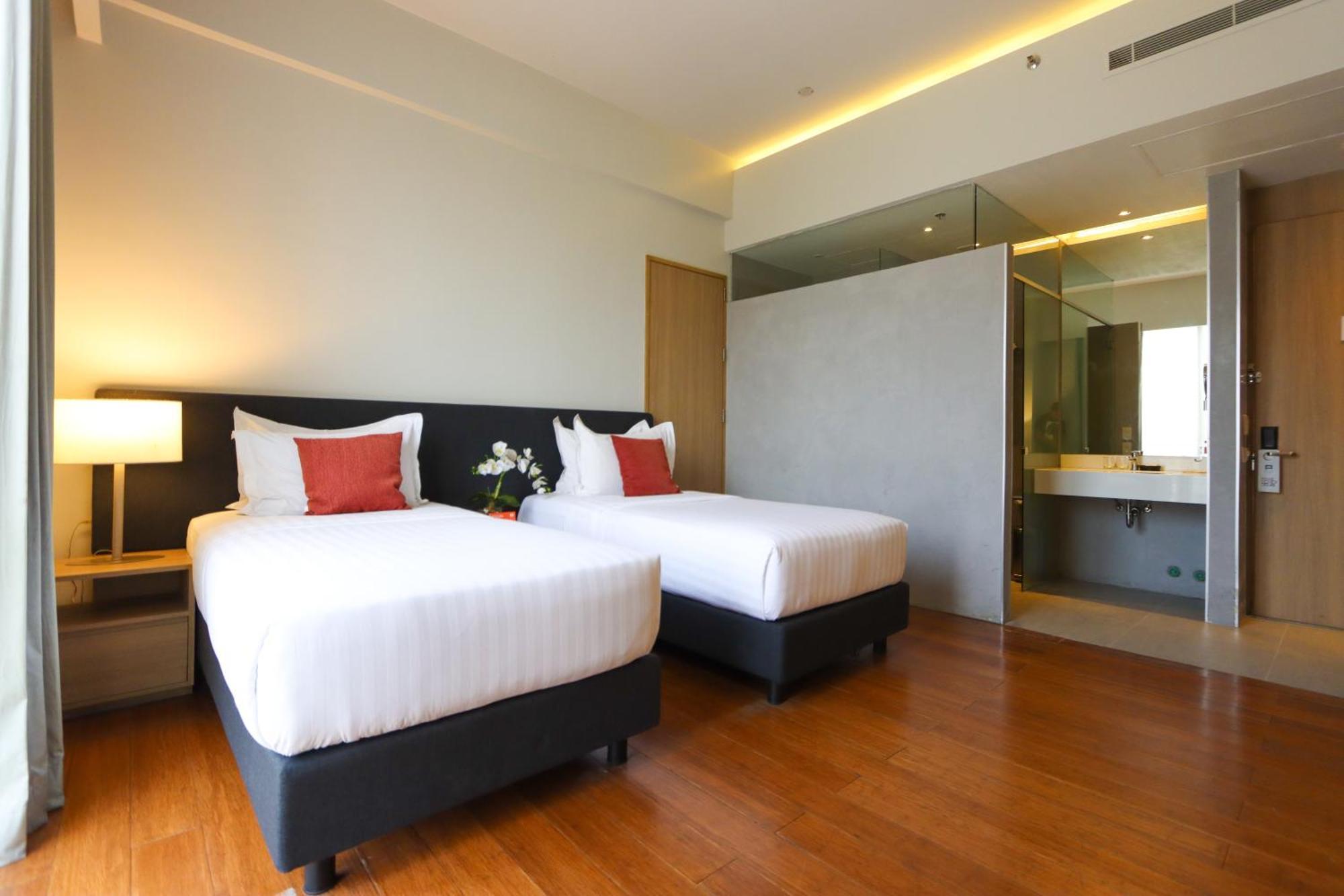 Privato Quezon City - Multiple Use Hotel Esterno foto