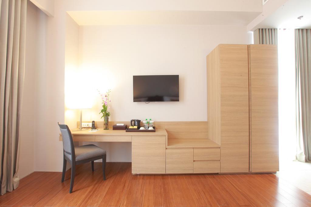 Privato Quezon City - Multiple Use Hotel Esterno foto