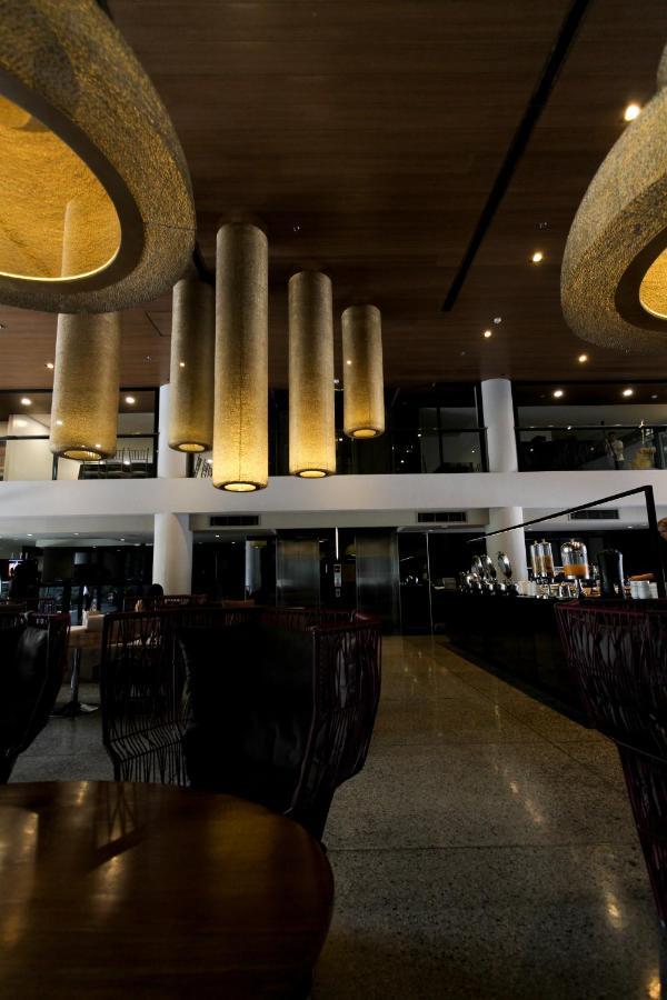 Privato Quezon City - Multiple Use Hotel Esterno foto